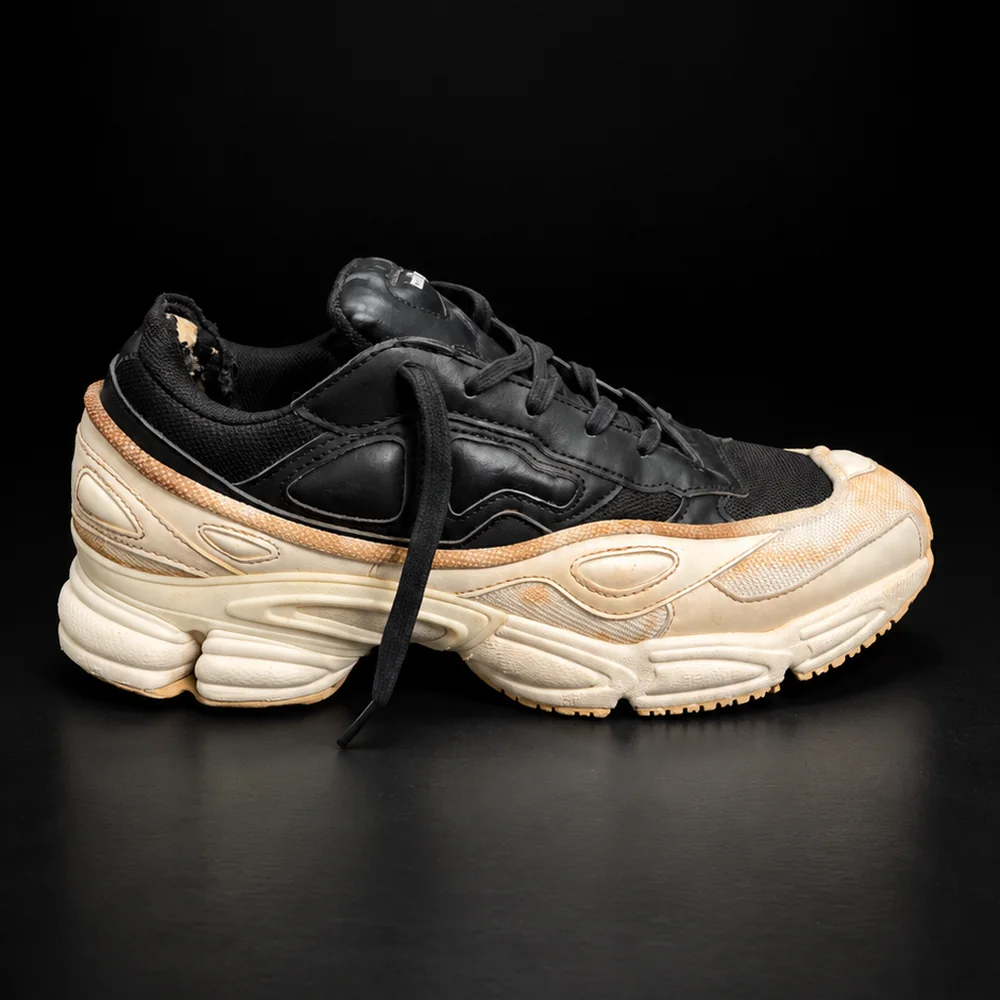 Raf Simons Ozweego prima del trattamento